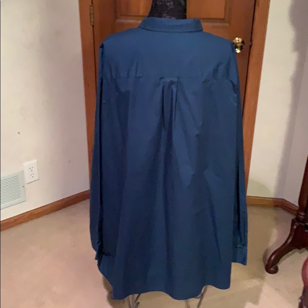 Button down shirt - Picture 2 of 2